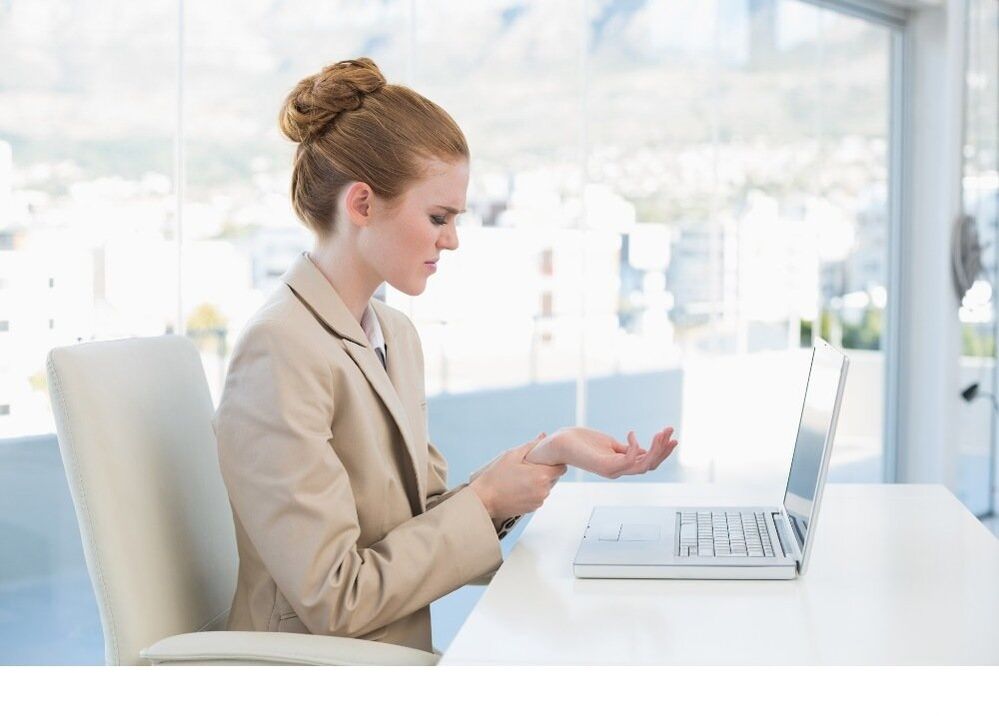 Symptoms of arthritis of the joints working at the computer